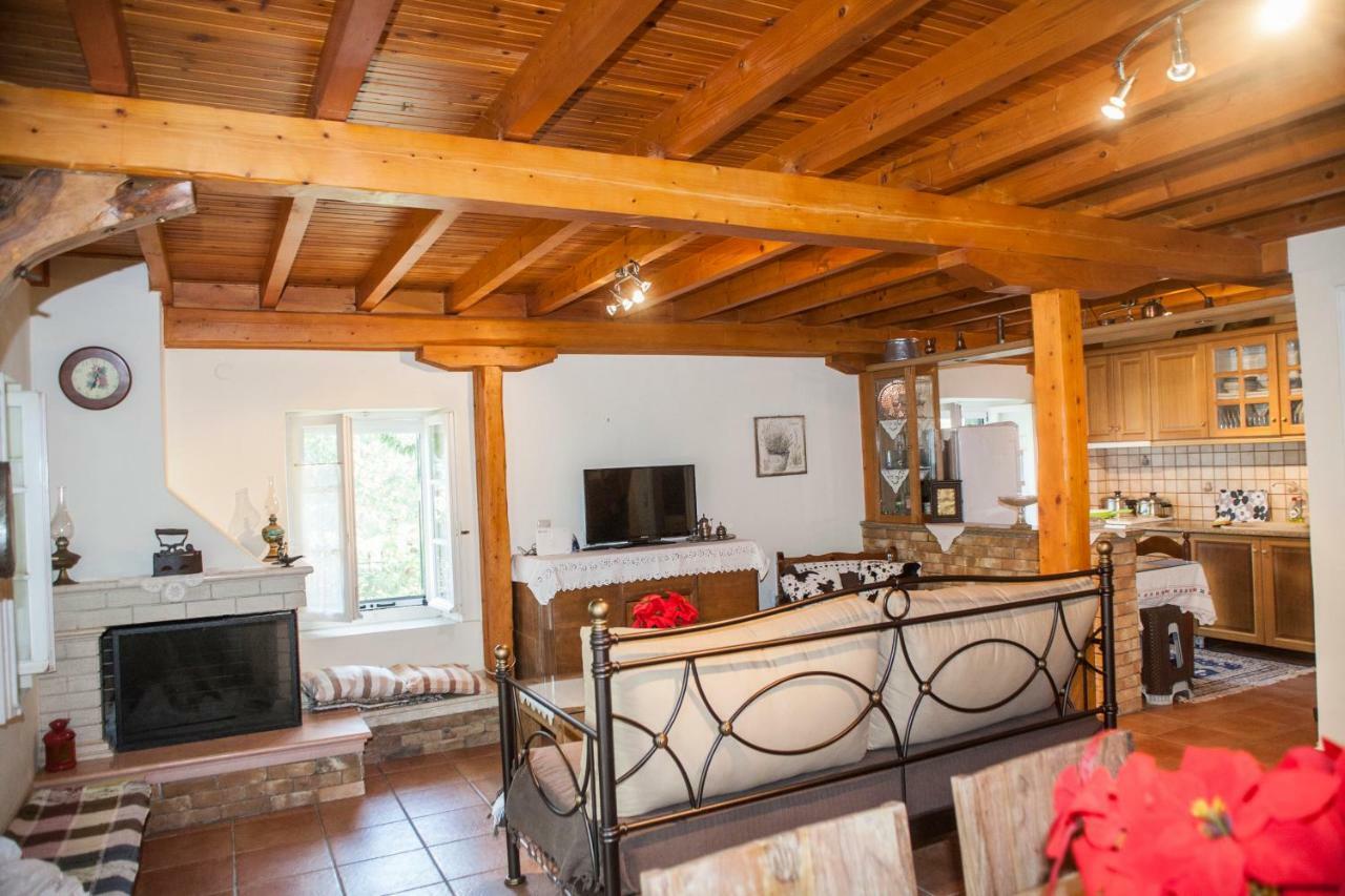 Villa Ilias Pinakokhorion Екстериор снимка