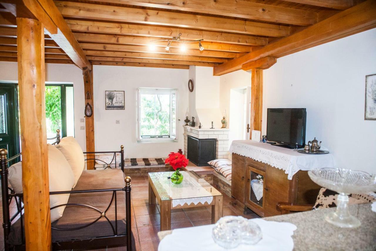 Villa Ilias Pinakokhorion Екстериор снимка